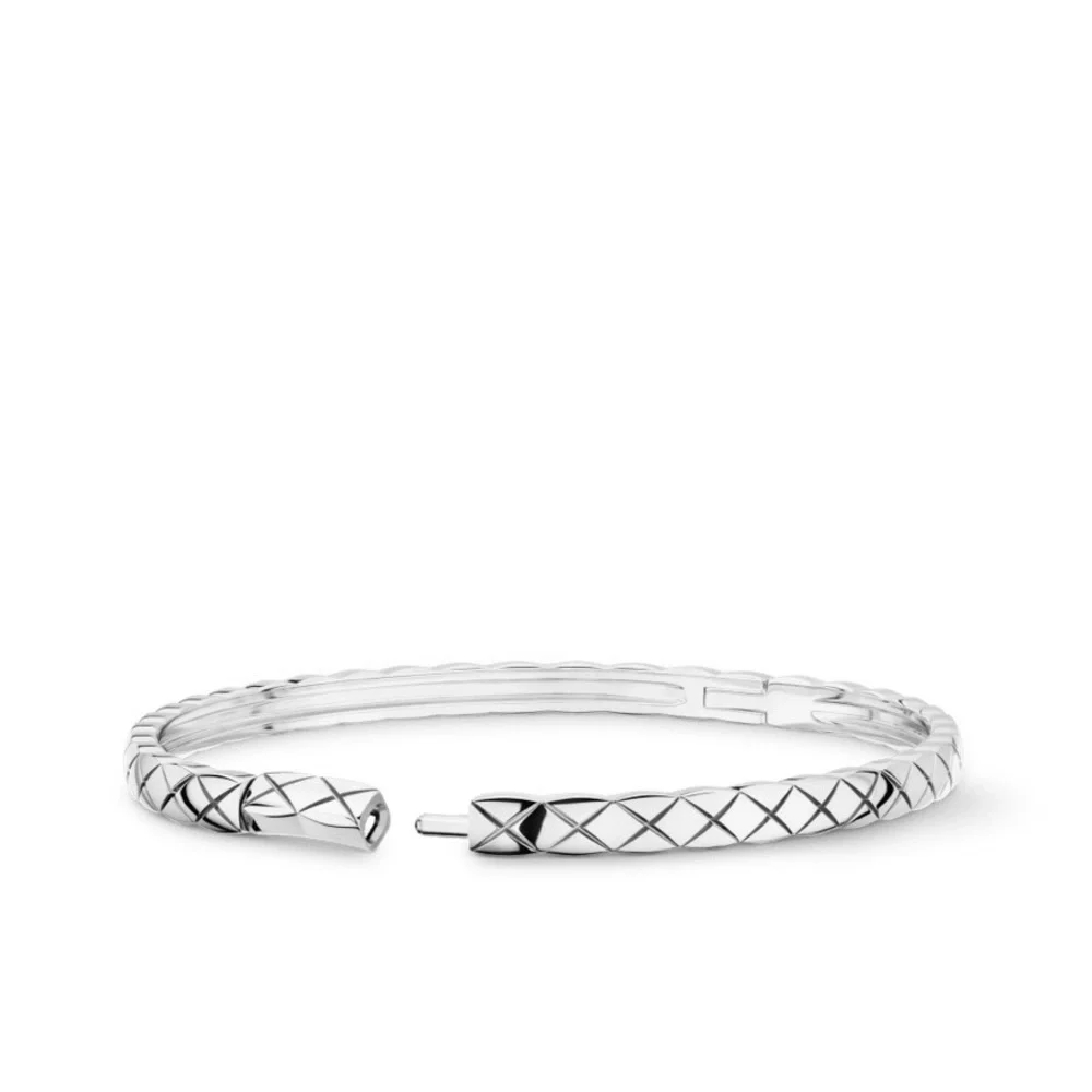 Chanel COCO CRUSH BRACELET Quilted motif, mini version, 18K white gold sz Small